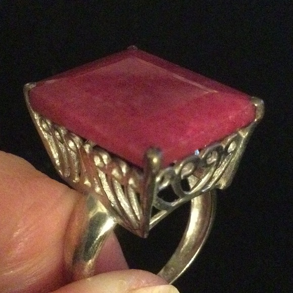 Huge 20+ CTW of Genuine Ruby Ring !